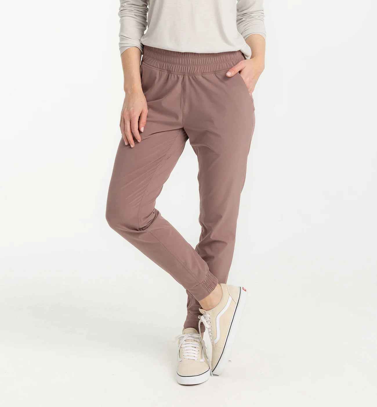 Free Fly Women's Pull on Breeze Joggers | Fig