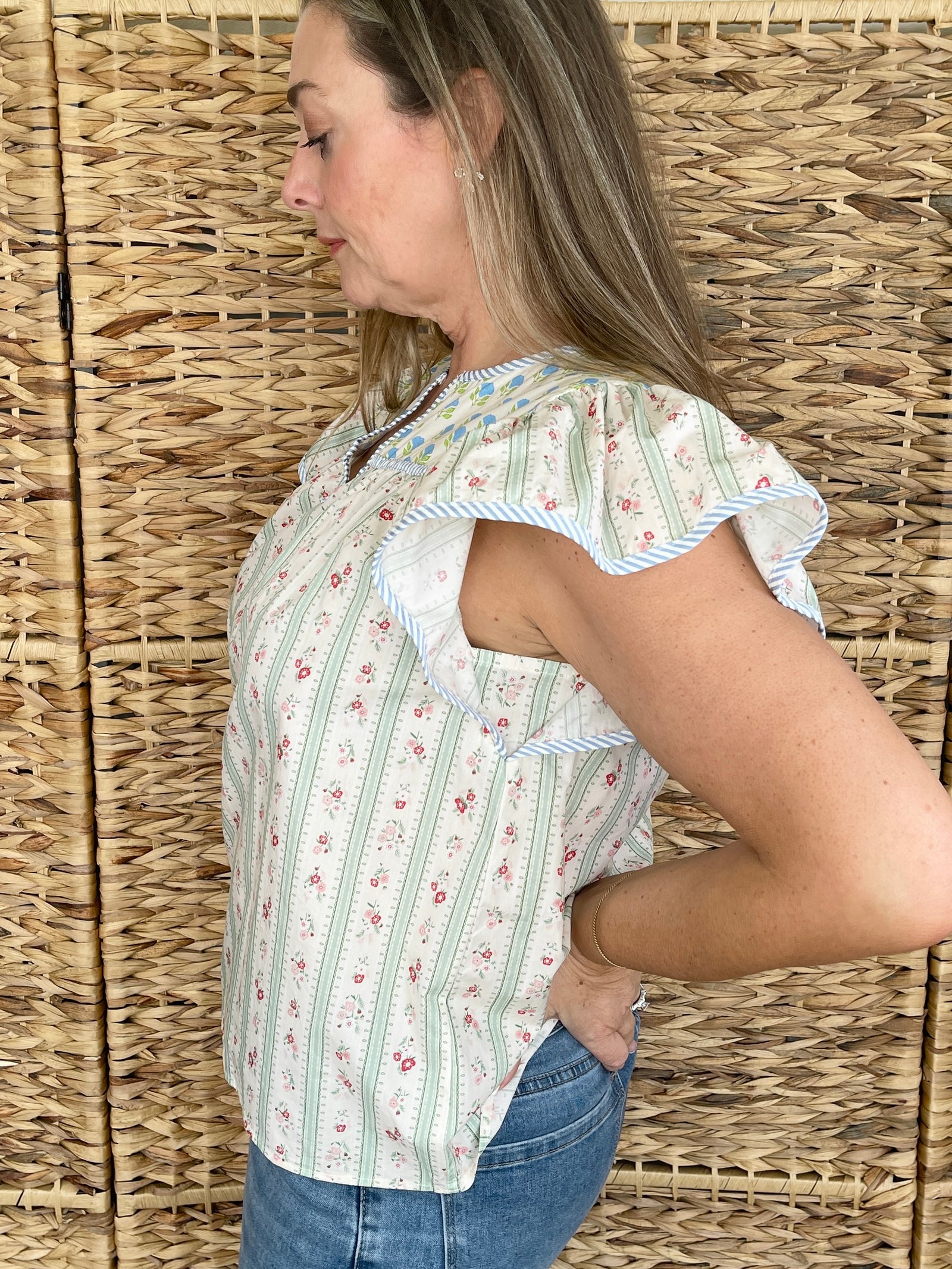 He Loves Me, He Loves Me Not Top