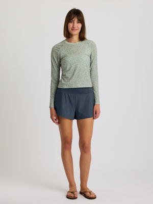 Free Fly Women's Bamboo Lined Active Breeze Short 3" | Storm Cloud