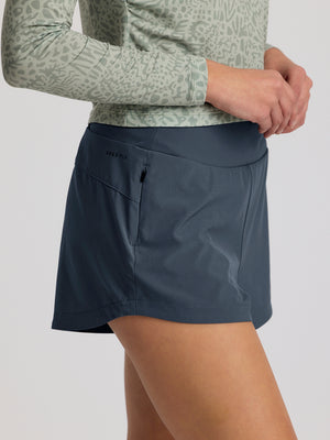 Free Fly Women's Bamboo Lined Active Breeze Short 3" | Storm Cloud