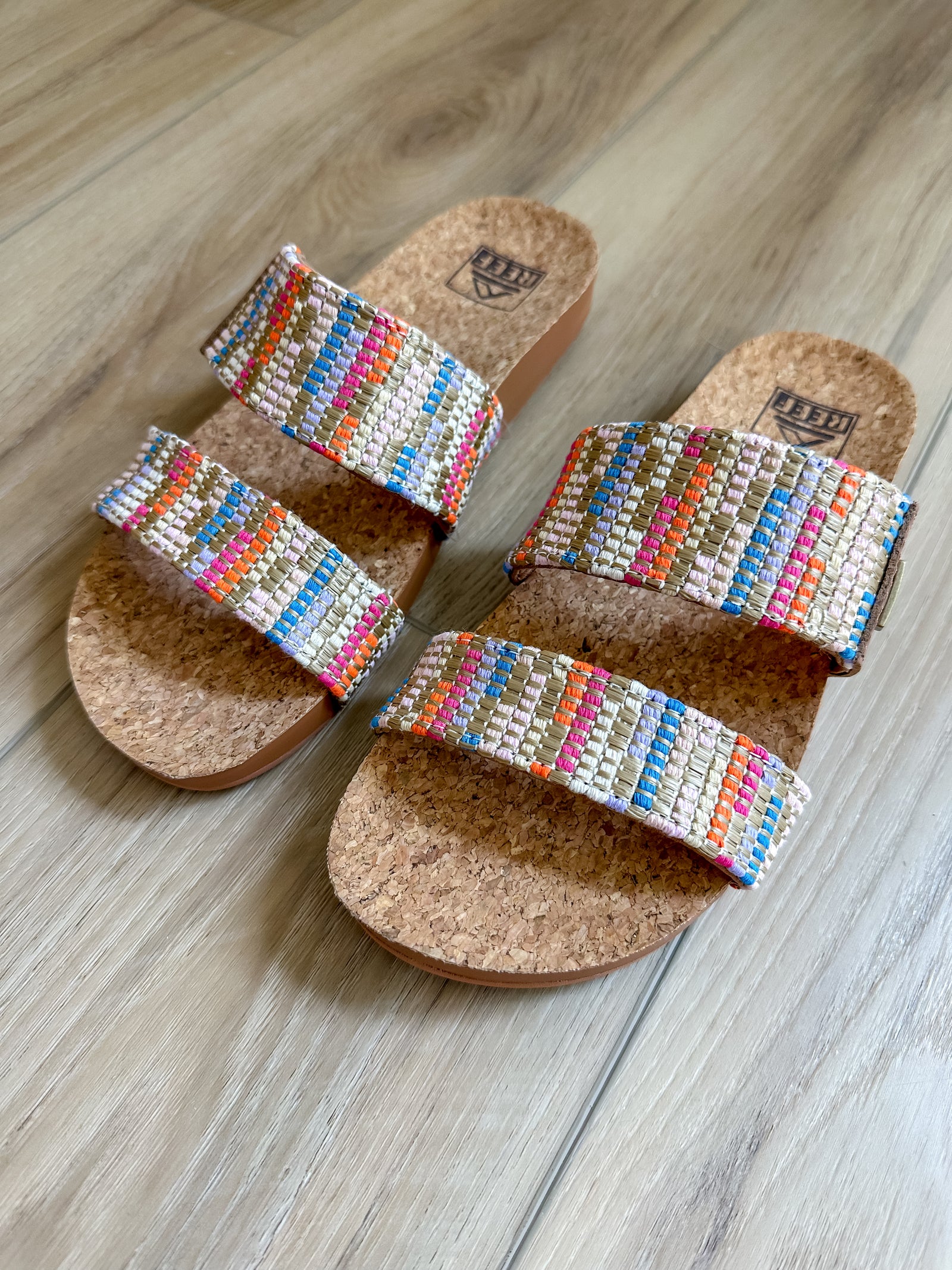 Reef Cushion Vista | Beachy