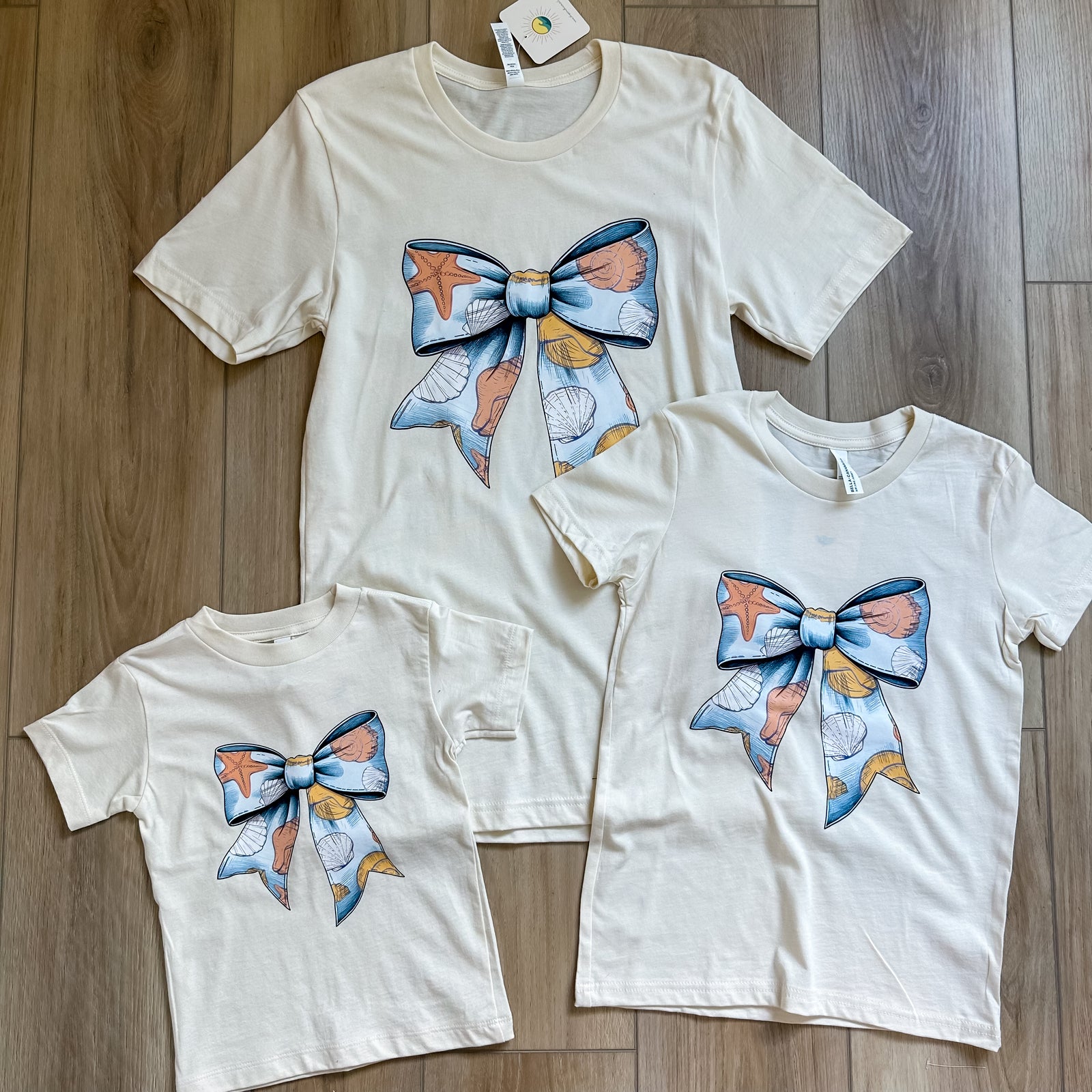 Seashells Bow Tee