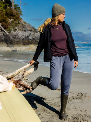 Free Fly Women's Lightweight Fleece Jogger | Storm Cloud