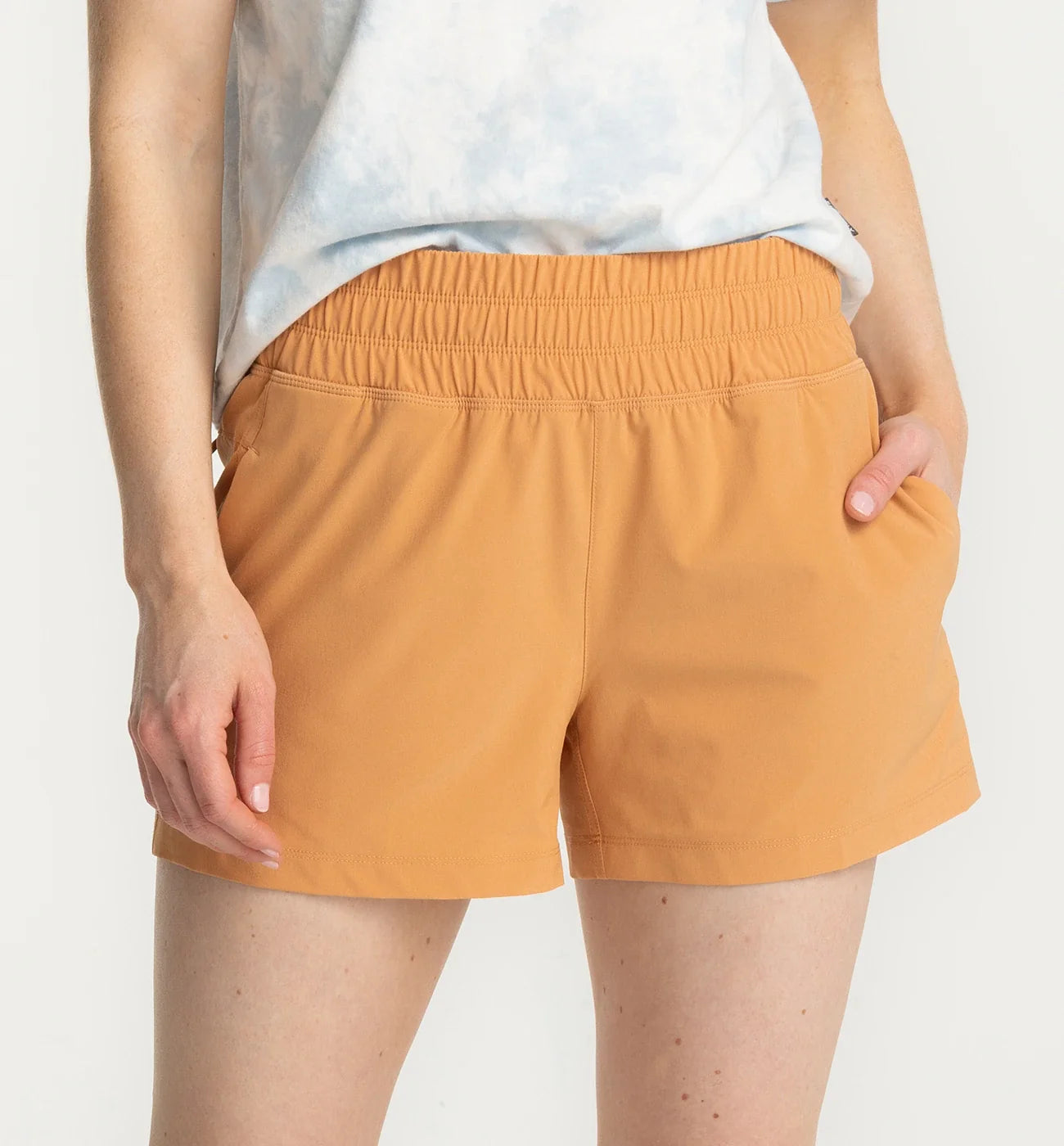 Free Fly Women's Pull On Breeze Shorts | Sand Dune