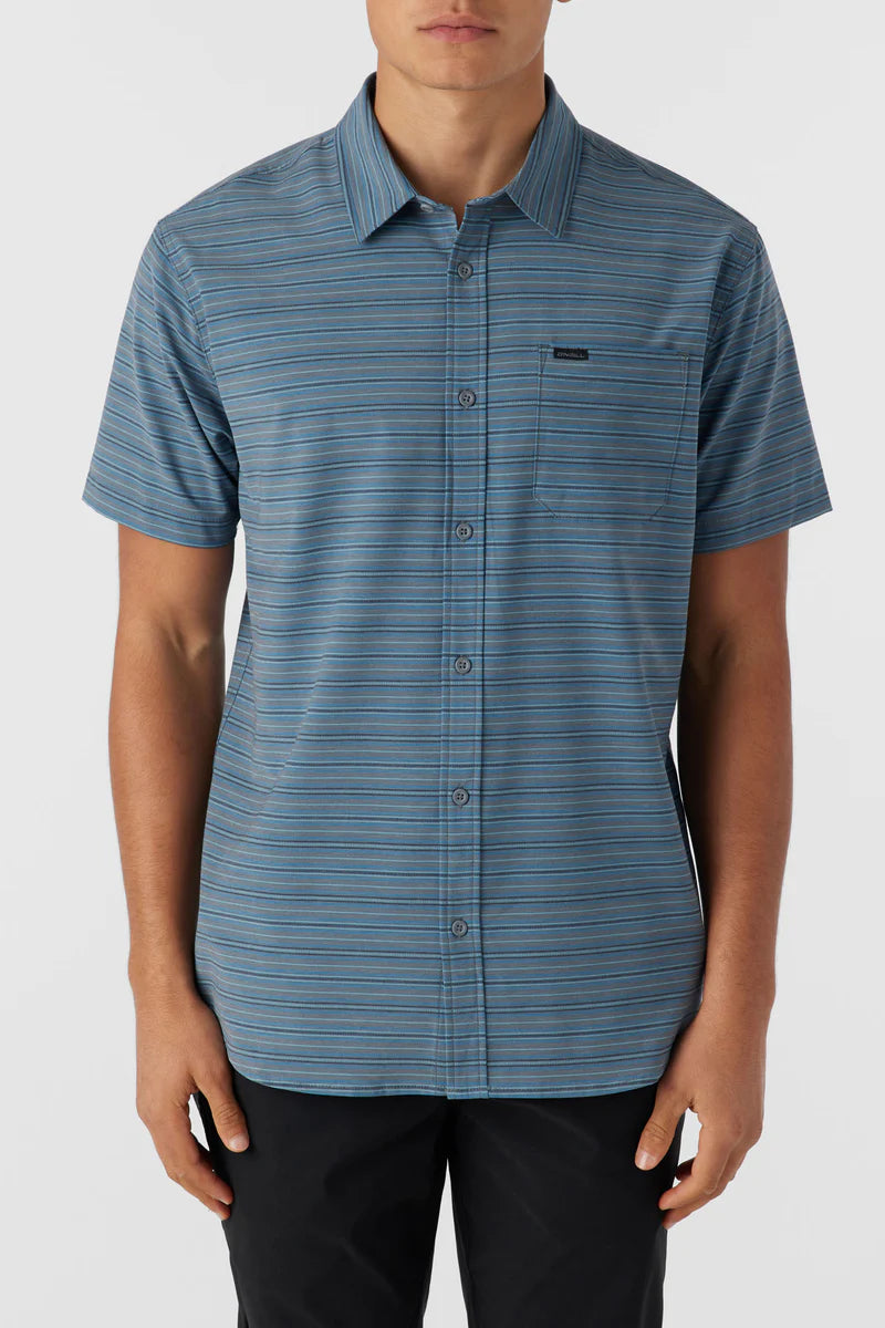 O'Neill TRVLR UPF Stripe Standard Shirt | Grey