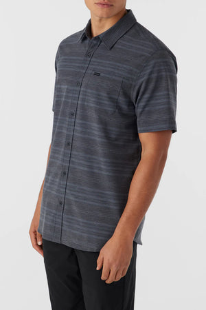 O'Neill TRVLR UPF Traverse Relaxed Fit Shirt | Black