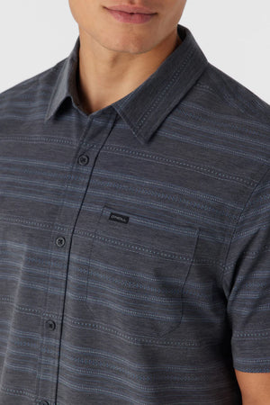 O'Neill TRVLR UPF Traverse Relaxed Fit Shirt | Black