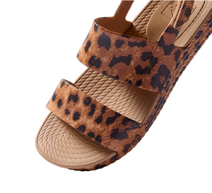 Reef Water Vista | Leopard