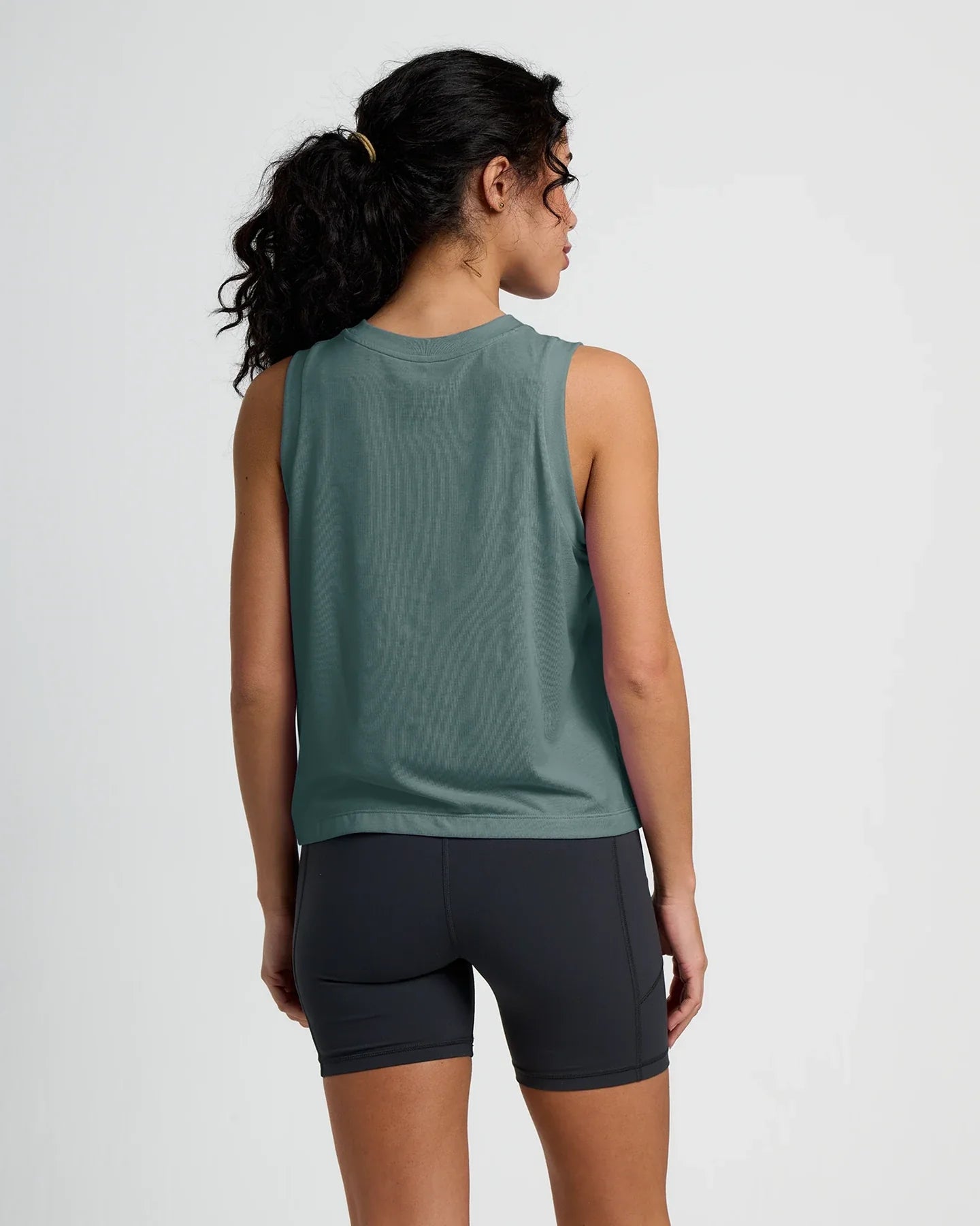 Free Fly Women's Elevate Lightweight Tank | Stormy Sea