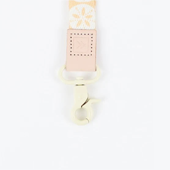 Thread Wallets - Sand Dollar Wrist Lanyard