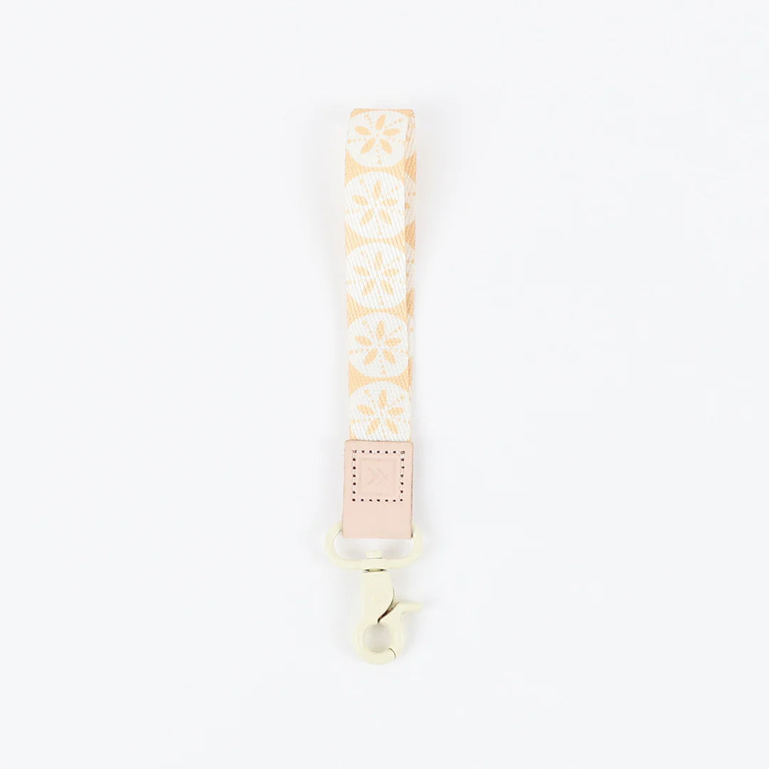 Thread Wallets - Sand Dollar Wrist Lanyard
