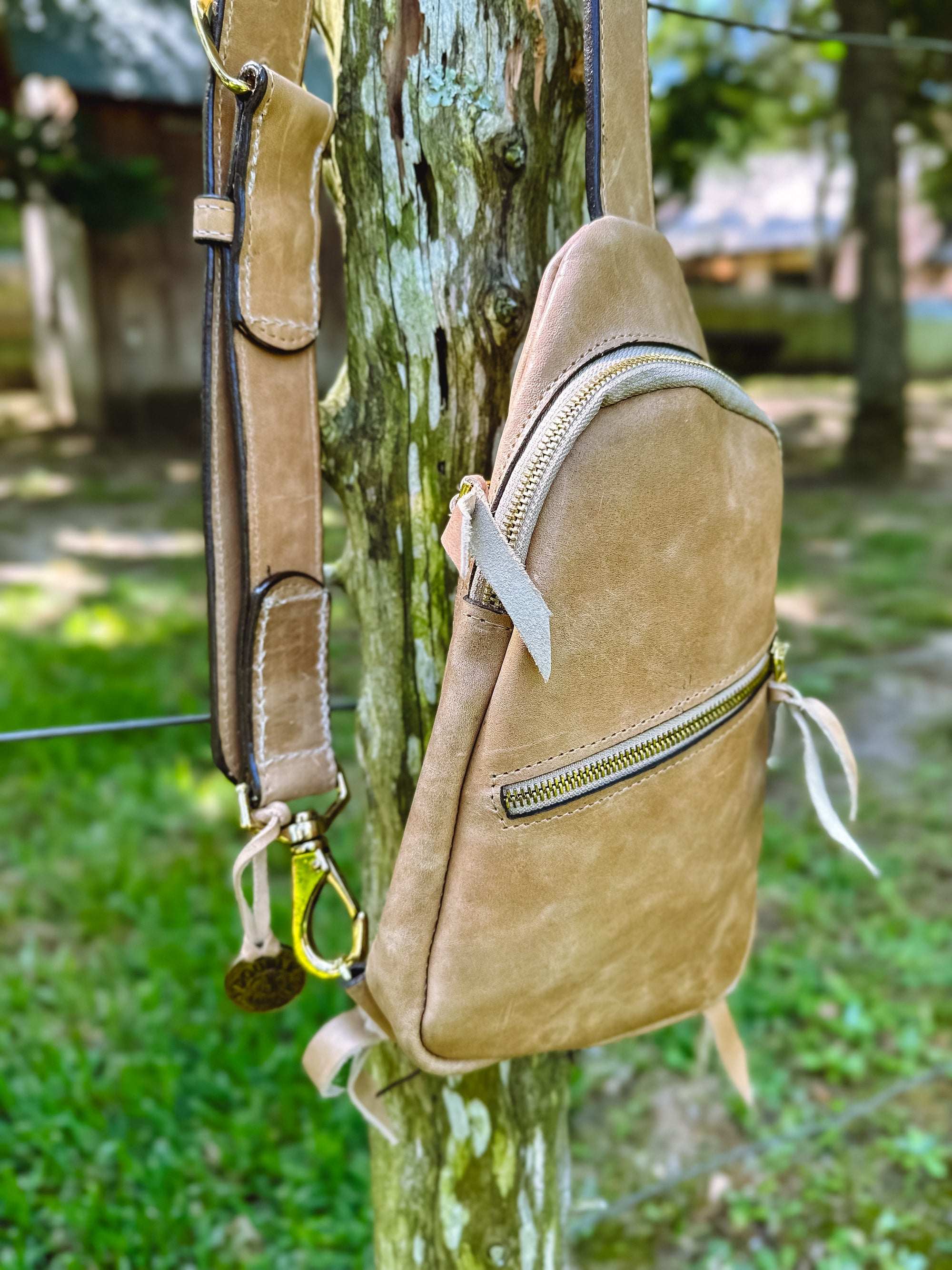 Double J Saddlery Sling Bag