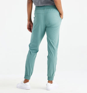Free Fly Women's Pull-On Breeze Joggers - Sable Green