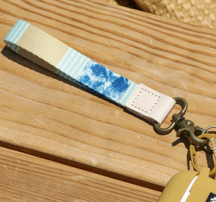 Thread Wallets Slate Wrist Lanyard